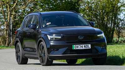 Volvo EX40 front driving