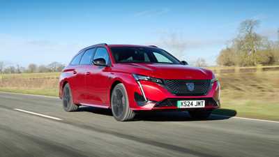 Peugeot e-308 SW front