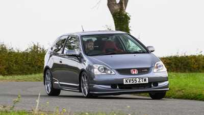 EP3 Honda Civic Type R front cornering