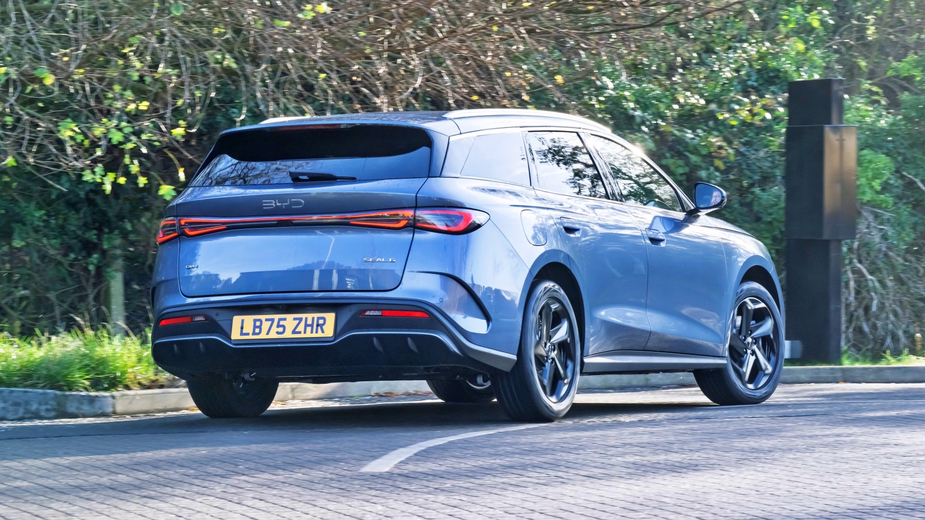 BYD Seal 6 Touring rear cornering