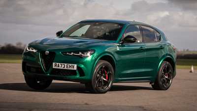 Alfa Romeo Stelvio Quadrifoglio front cornering