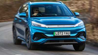 BYD Atto 3 front cornering