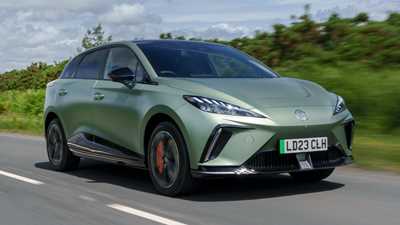 MG4 XPower front three quarter driving