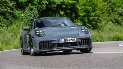 Porsche 911 hybrid review