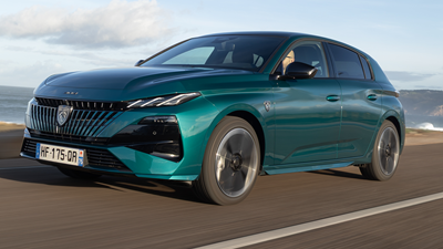 Peugeot E-308 green, exterior