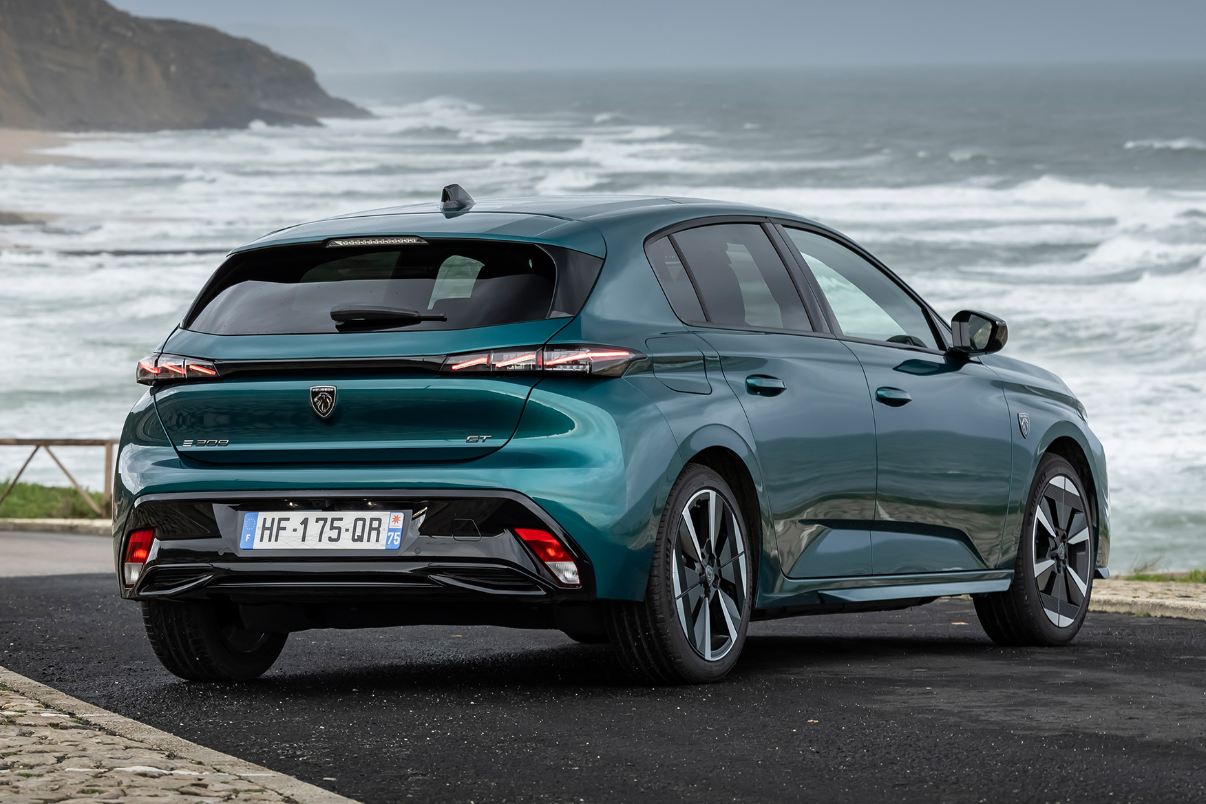 Peugeot E-308, rear three quaters
