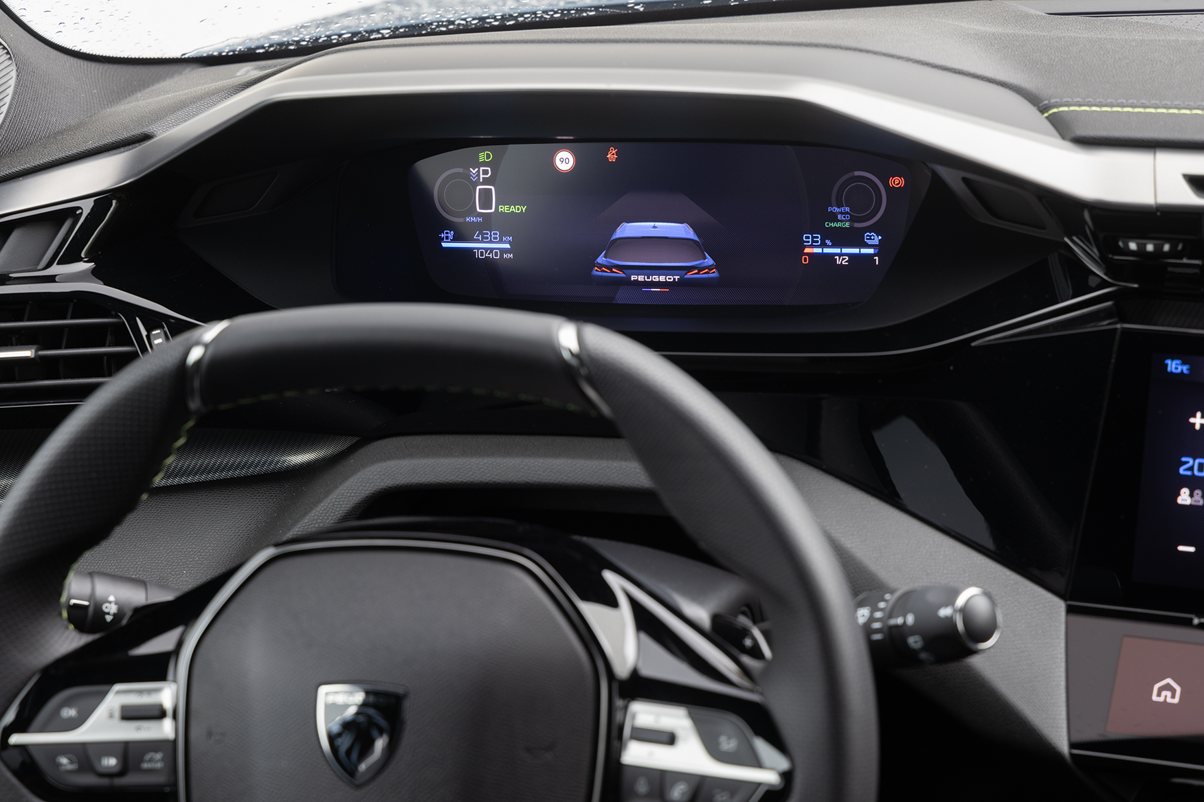 Peugeot E-308 driver display